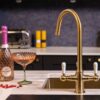 flöde korsa | Traditional Cruciform Style 3 in 1 Instant Boiling Tap | White Ceramic Levers | Brushed Brass Finish