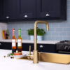 flöde Arendal | Single Lever Kitchen Sink Mixer Tap with Swivel Spout | Brushed Brass Finish