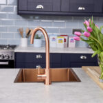 flöde Malaren | Single Lever Kitchen Sink Mixer Tap with Swivel Spout | Swan Neck Design | Rose Copper Finish