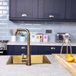 flöde Mjörn | Single Lever Kitchen Sink Mixer Tap with Swivel Spout | L Neck Design | Antique Brass Finish