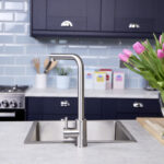flöde Mjörn | Single Lever Kitchen Sink Mixer Tap with Swivel Spout | L Neck Design | Brushed Steel Finish