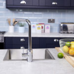 flöde Mjörn | Single Lever Kitchen Sink Mixer Tap with Swivel Spout | L Neck Design | Polished Chrome Finish