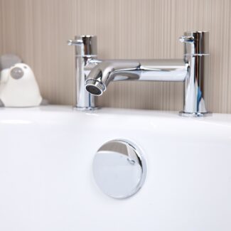 Kumla | Bath Filler | Chrome