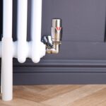 Corner Round Thermostatic TRV & Lockshield 15mm x 1/2″ | Brushed Steel