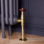 Traditional Style Angled Wood Effect Head TRV & Lockshield | 15mm x 1/2" | Brushed Brass